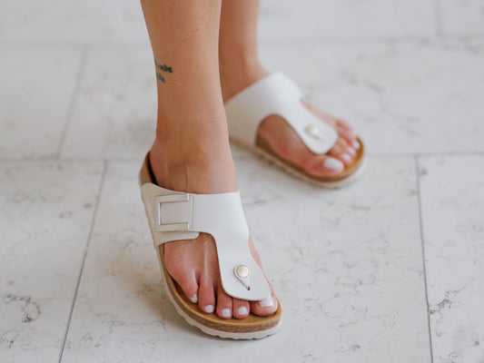 zeffirino_infradito_chic_onlyou_donna_beige_indossato