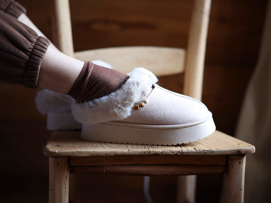 Amix_pantofole_donna_mont_d24_beige_indossata_laterale