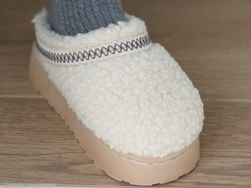 AMIX CREAMY SEWING MONT D19