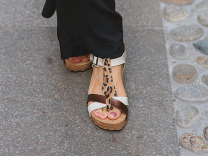 ZEFFIRINO_SANDALI_animalier_OASI_frontale_camminata
