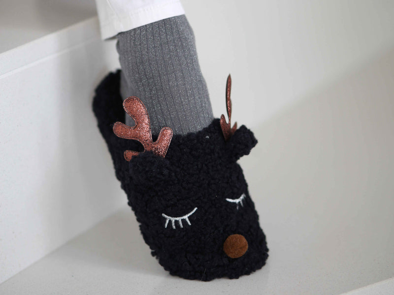 amix_ciabatte_invernali_donna_deer_nero_indossata_laterale