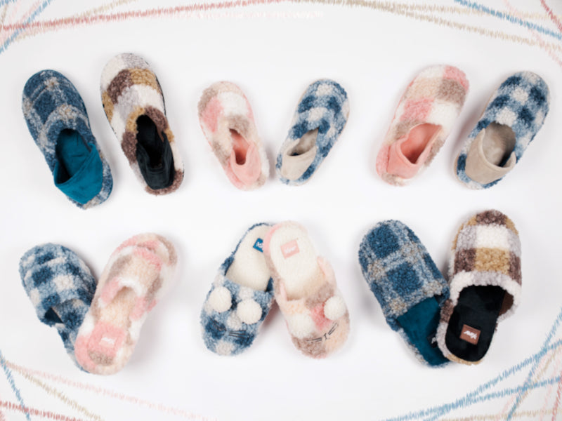 pantofolina_con_tallonetta__rosa_blu_mix_amix_still_life