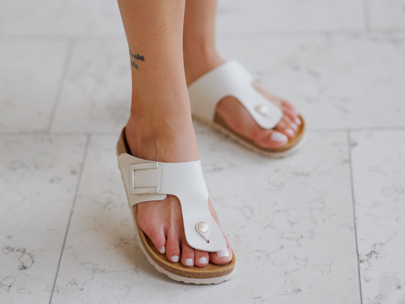 zeffirino_infradito_chic_onlyou_donna_beige_indossato
